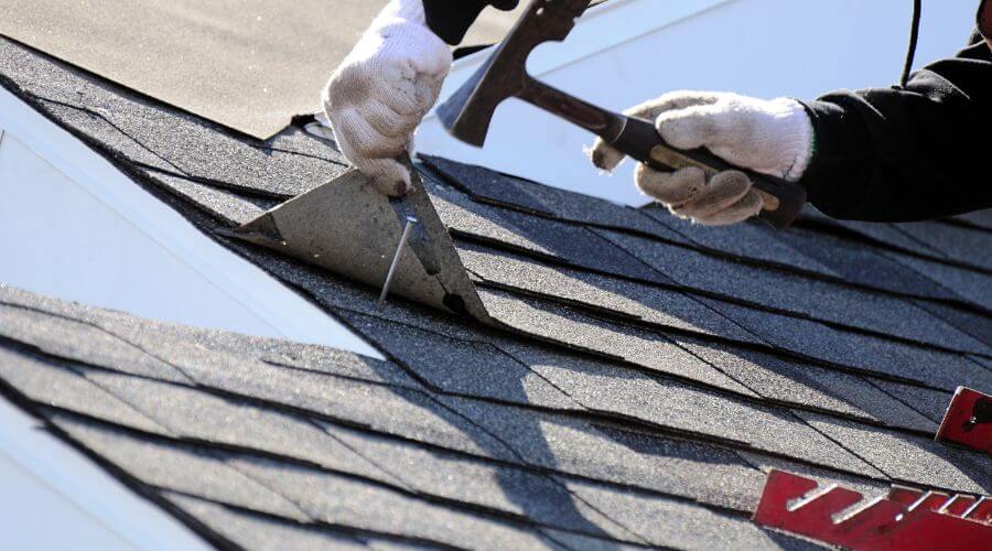 Professional gutter cleaning in New Holland, OH